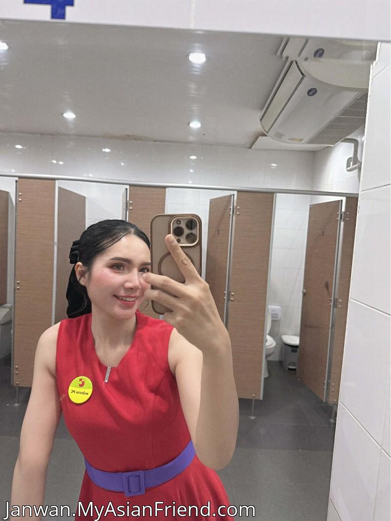 Janwan's personal blog photo 1 added Sunday the 15th of February 2026